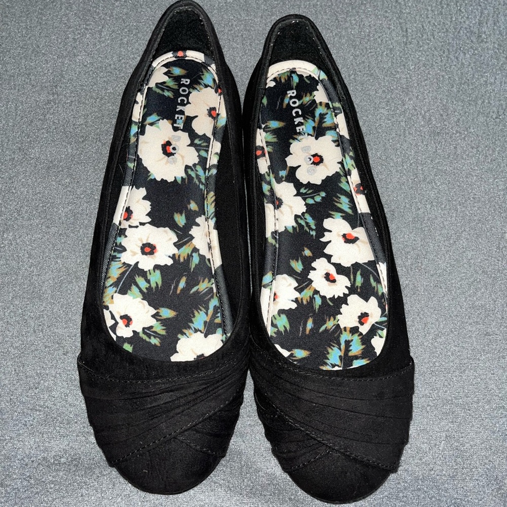 Black flats